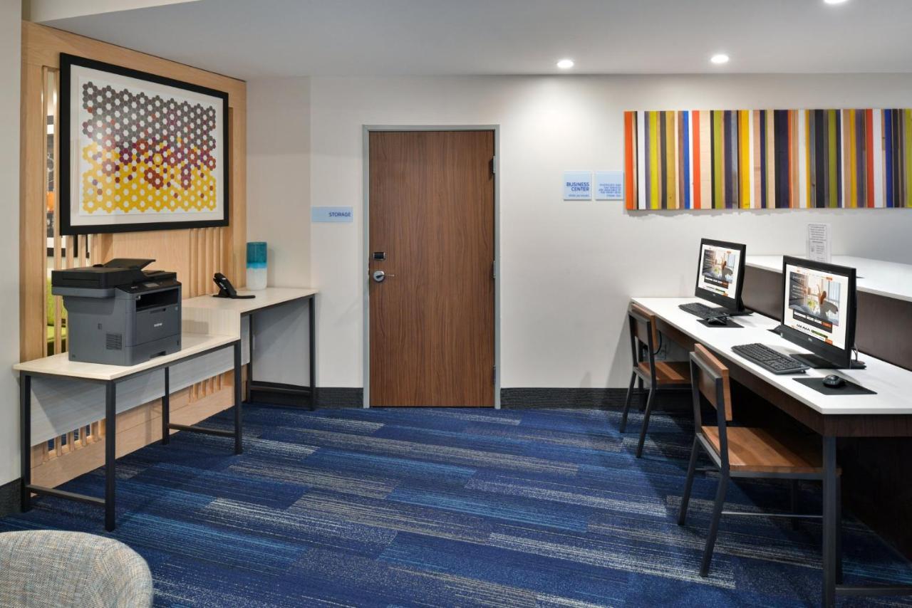 Holiday Inn Express Orlando - South Park By Ihg Williamsburg Buitenkant foto